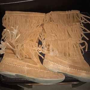 Fringe boots!